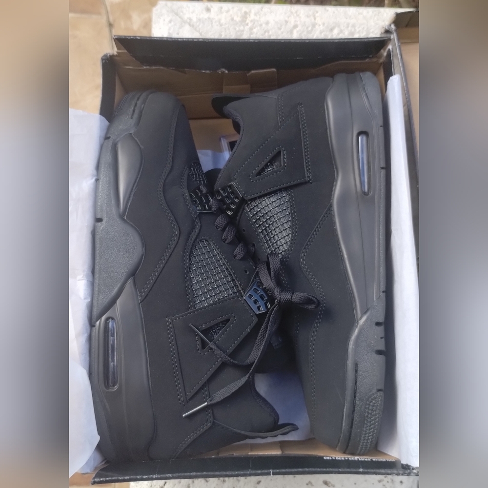 Jordan Black Cat